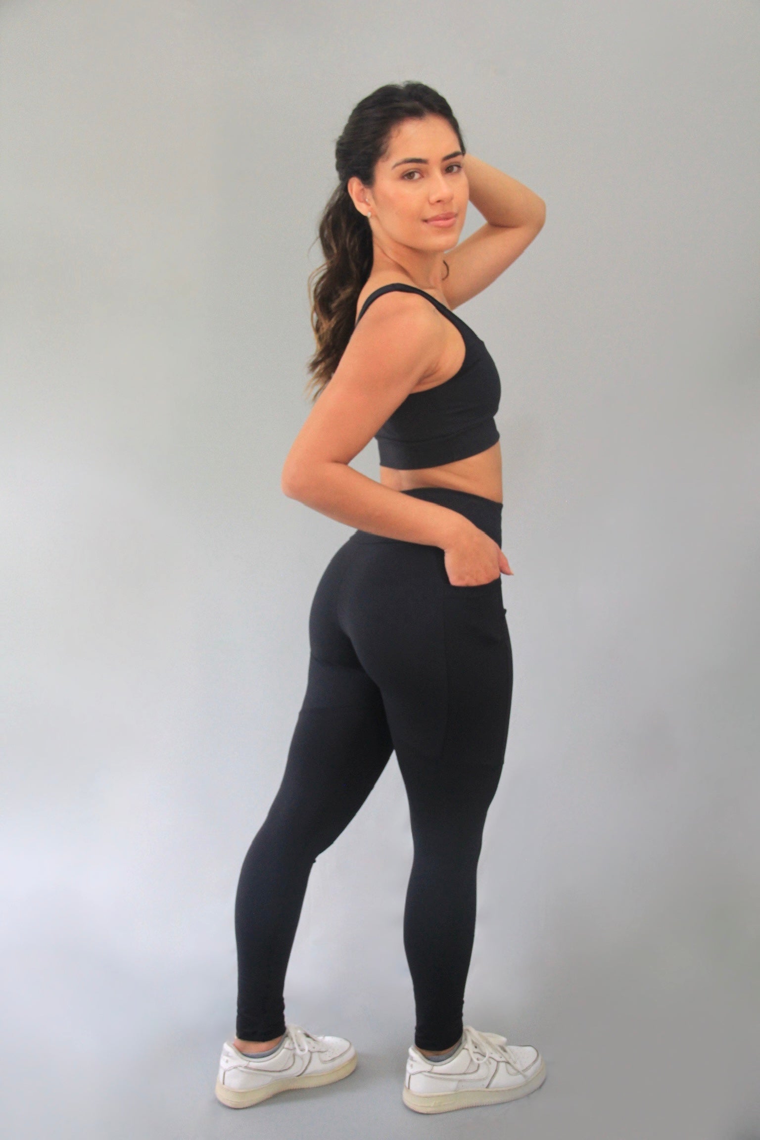 Legging Pure Comfort Com Bolsos Laterais Preta