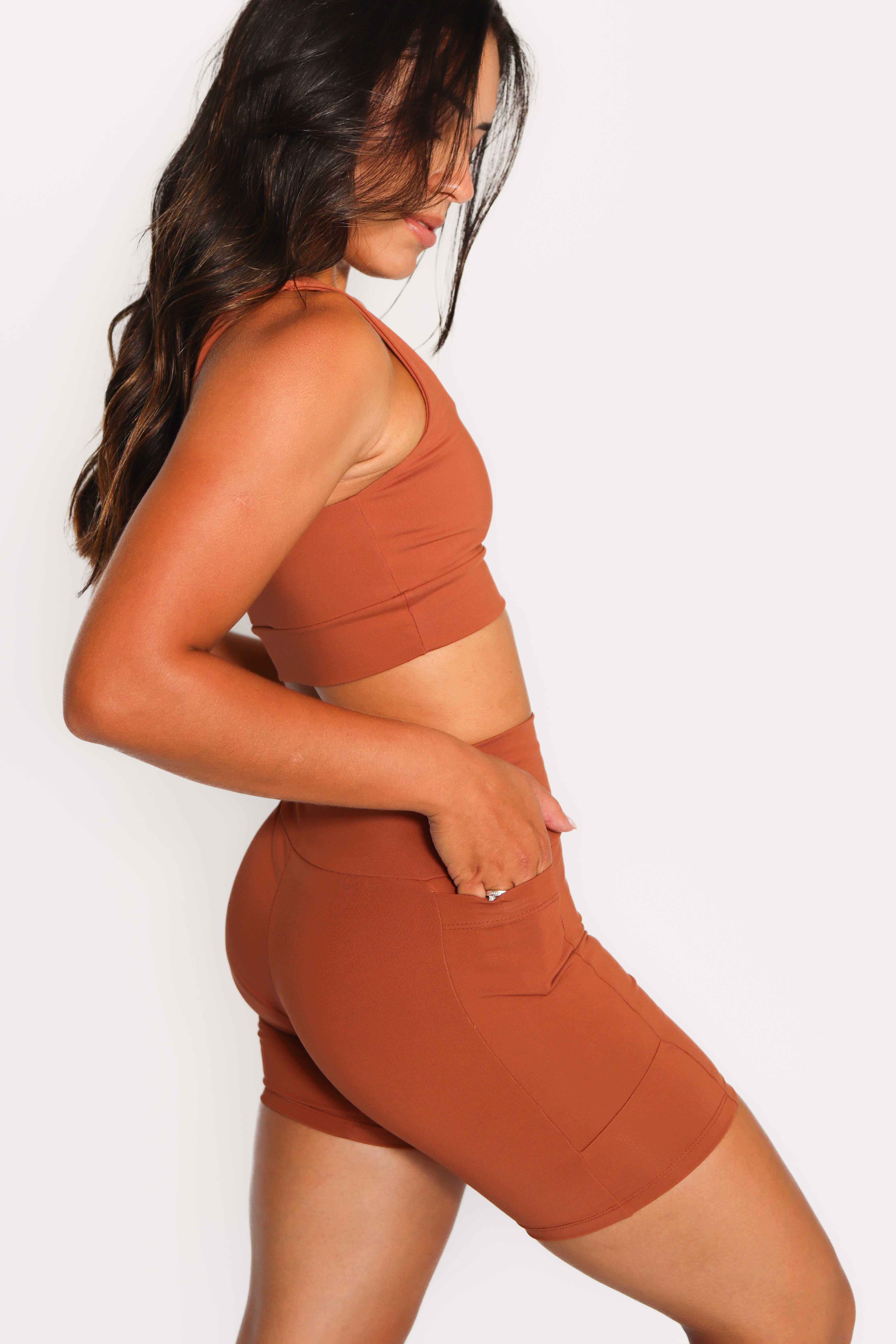 Short Essence Cocoa